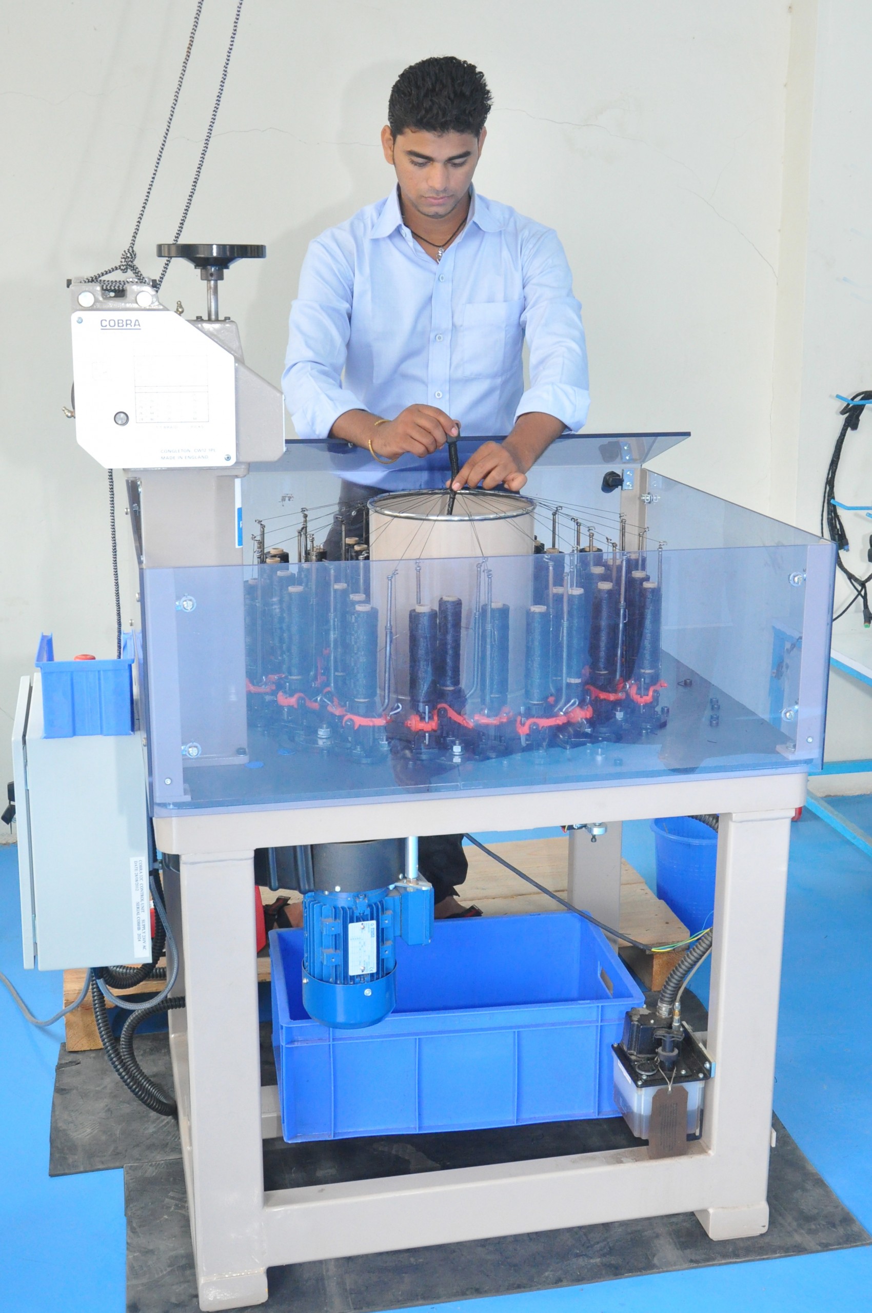 Machine De Cablage Câblage Industriel - Solutions Câblage Industrie | CMR Group